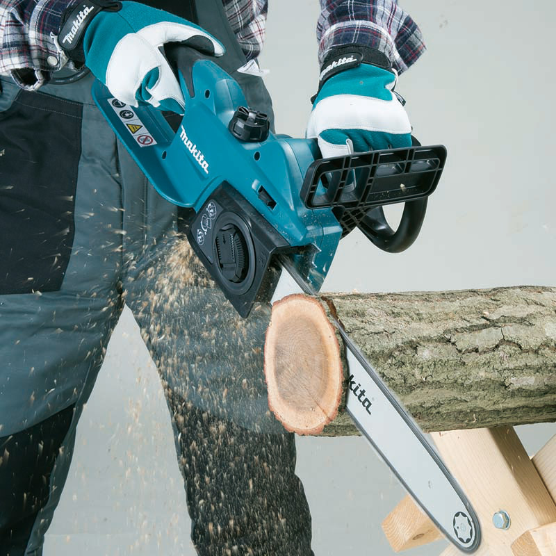 Makita Electric Chain Saw 16'' UC4041A
